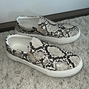 Coconuts by Matisse Harry slip on Sneaker Espadrille  Size 6 1/2